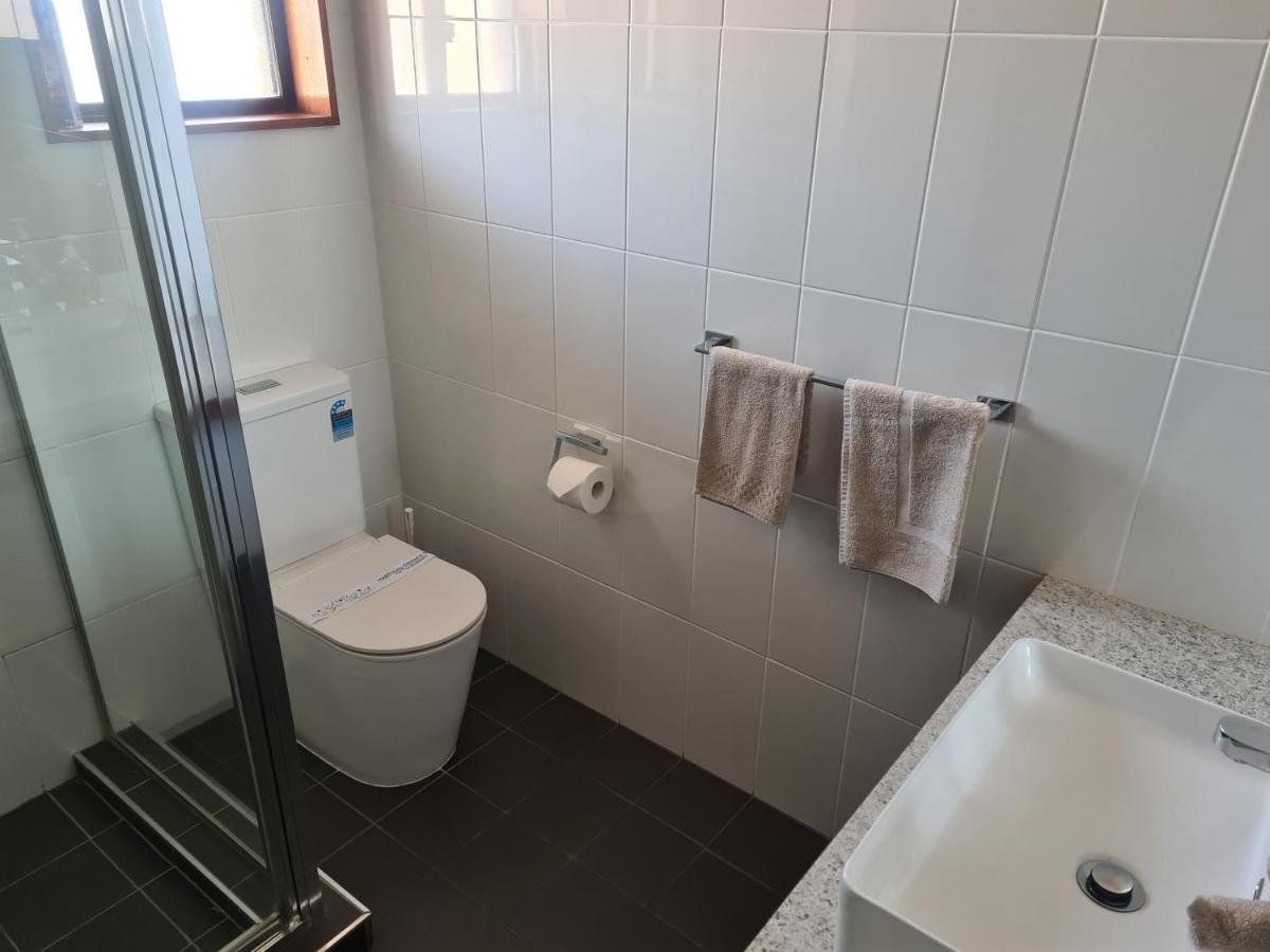 Regency Court Motel Cobram Esterno foto